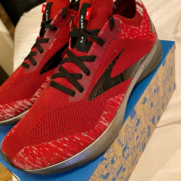 New Levitate 4 red - Picture 4 of 7